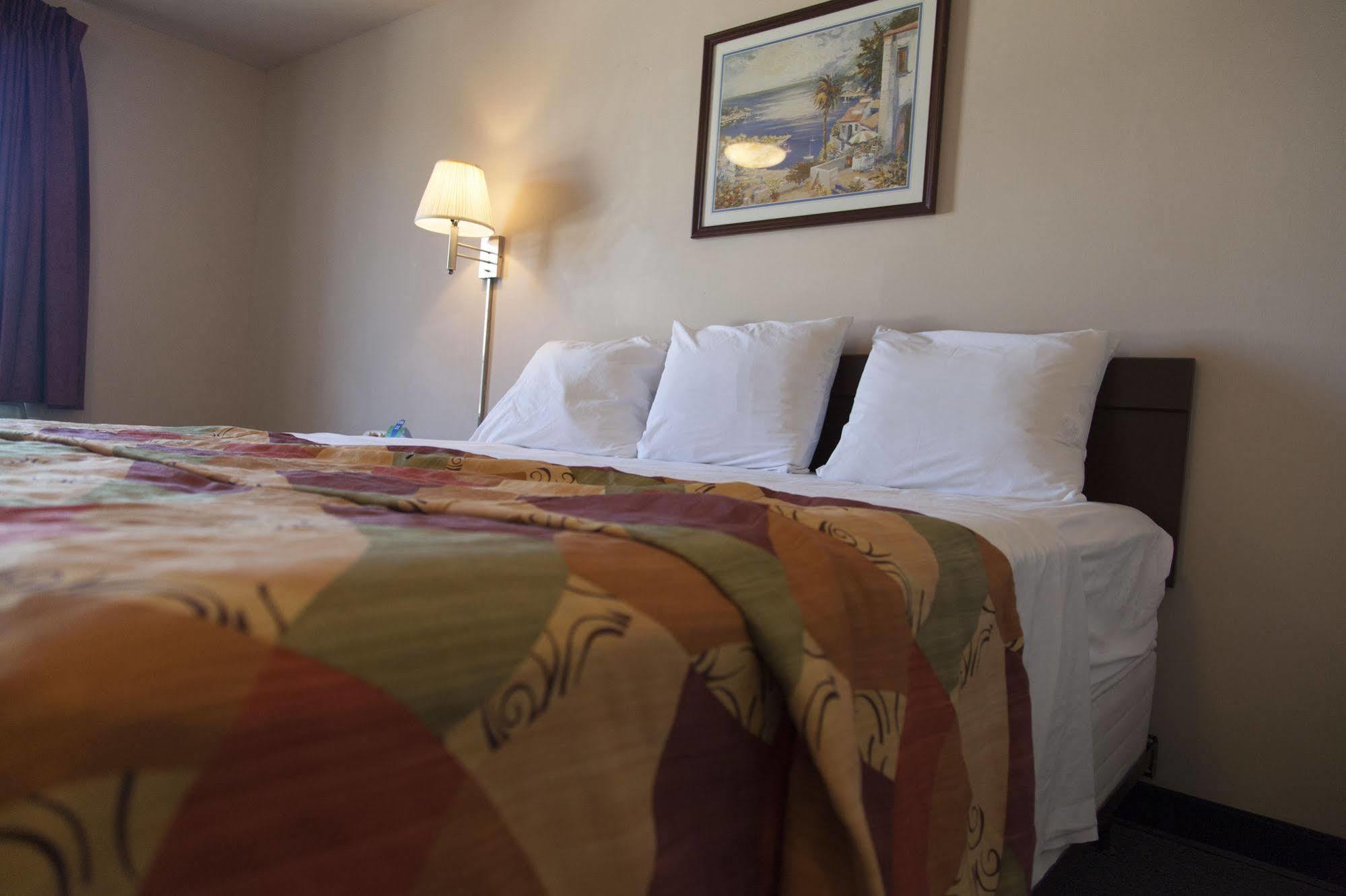 Intown Suites Extended Stay Norfolk Va מראה חיצוני תמונה